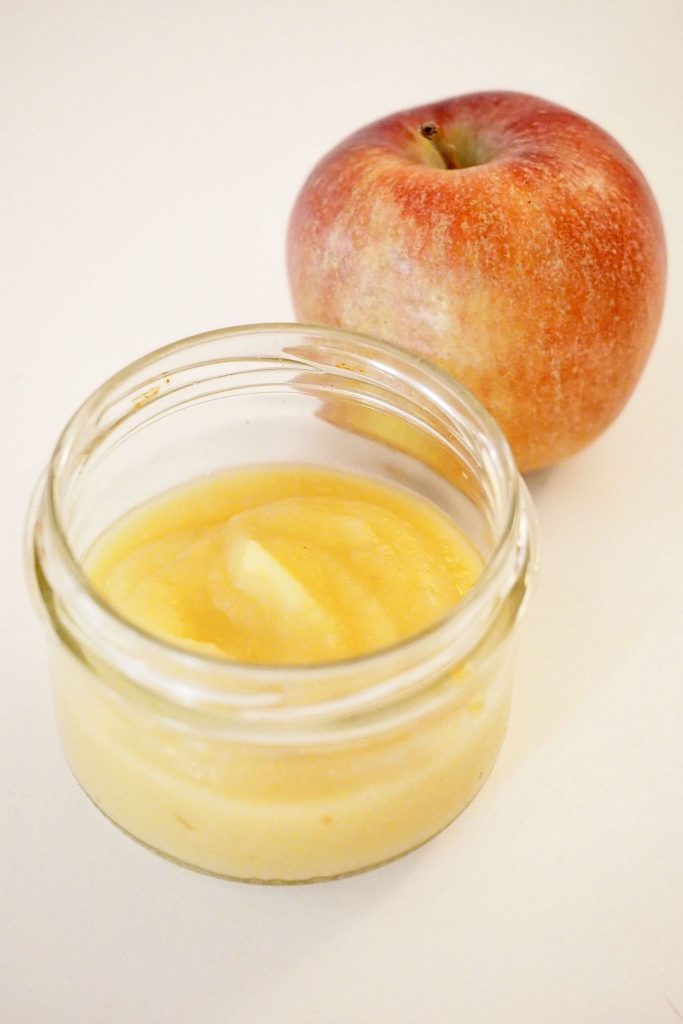 Compote de pommes pour bébé (4 à 6 mois)