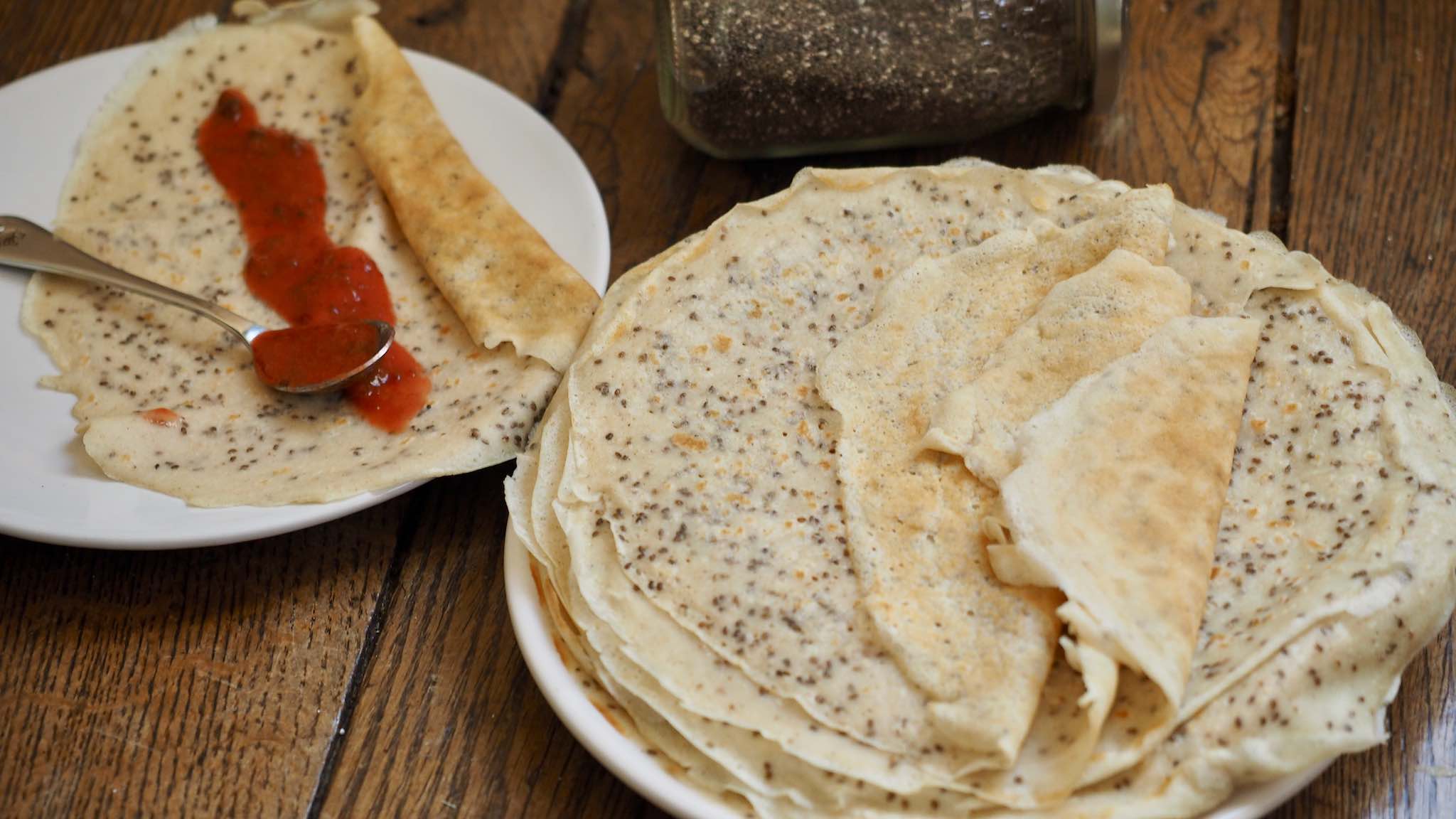 Crêpes aux graines de chia et coco (sans oeuf)