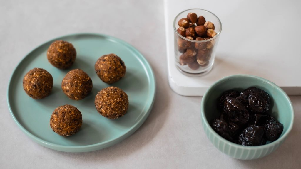 Energy balls aux pruneaux et avoine