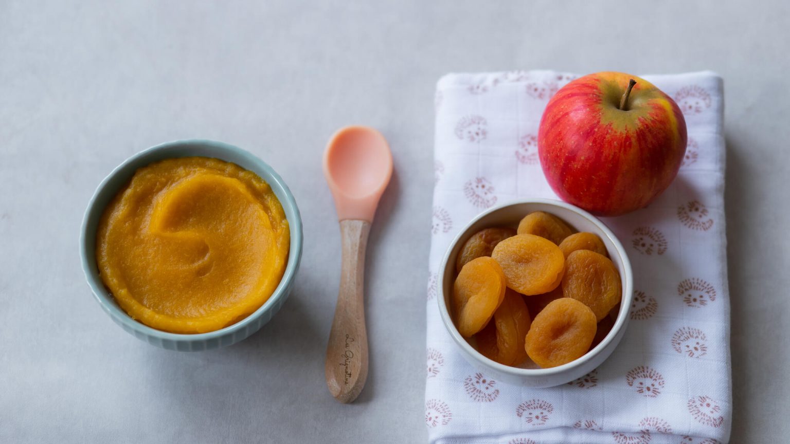 Compote d'abricots secs et pommes Cuisinez pour bébé