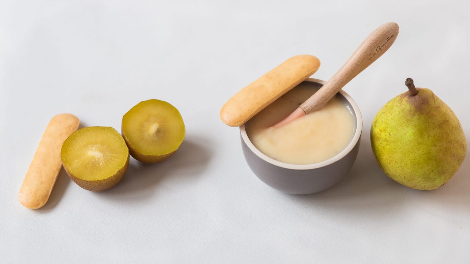 Compote poirekiwi biscuitée Cuisinez pour bébé