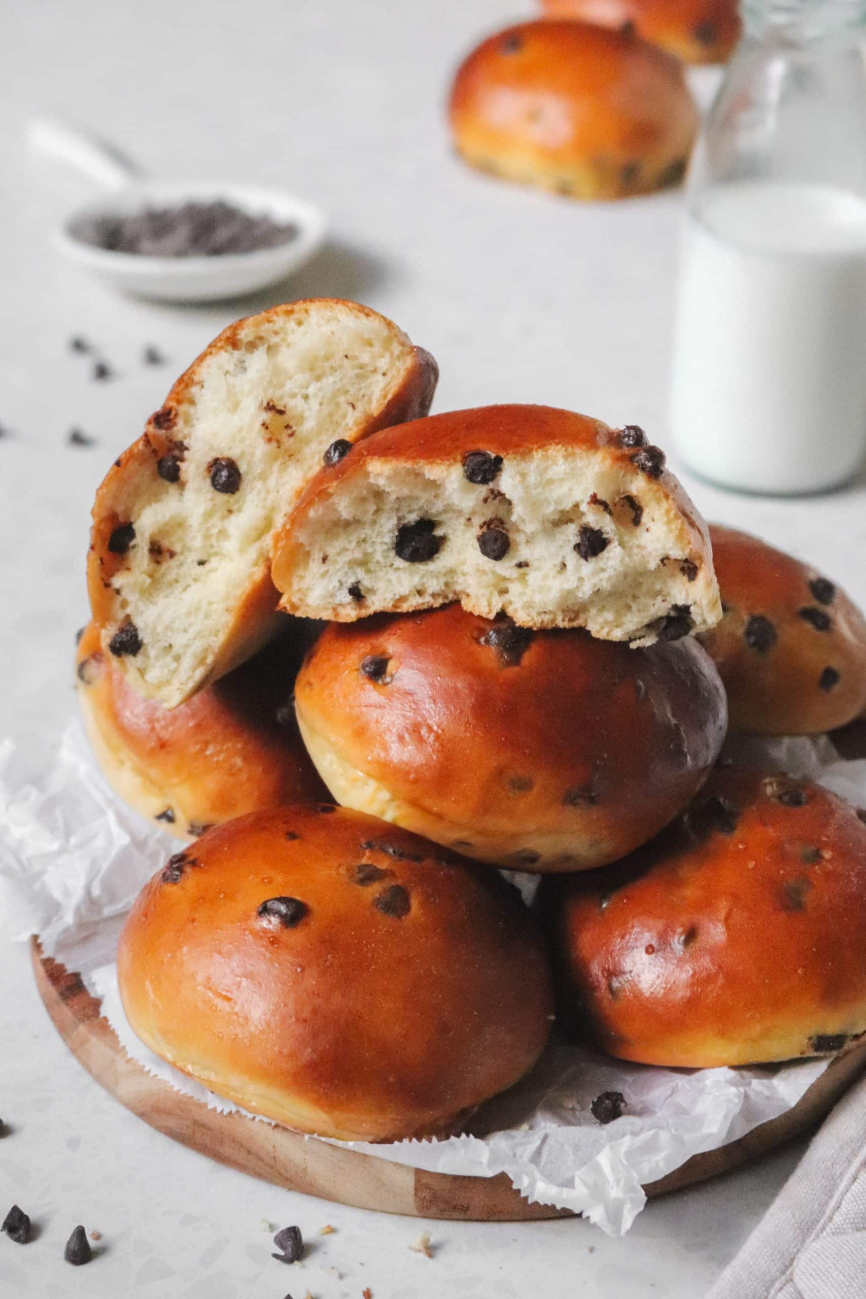 Petites brioches aux pépites de chocolat