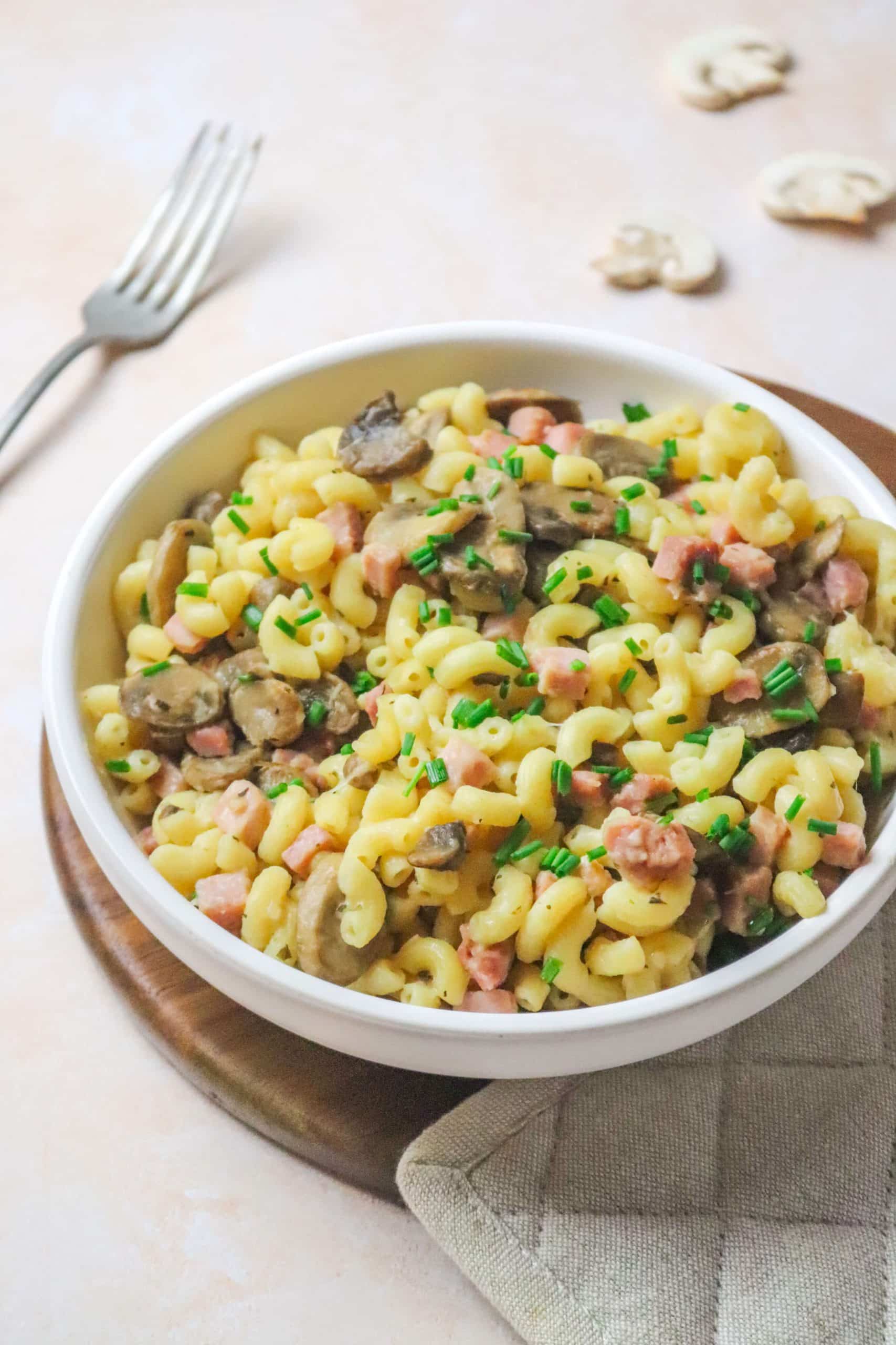 Coquillettes au jambon champignons et comté