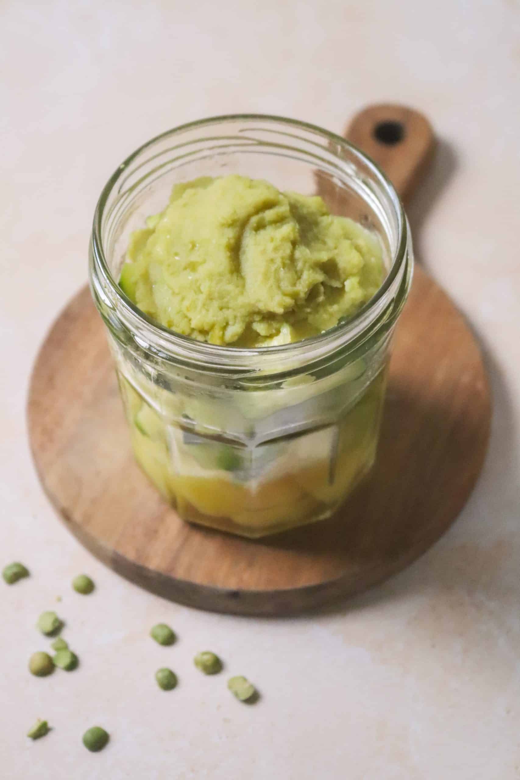 Pommes de terre et courgettes vapeur, purée de pois cassés