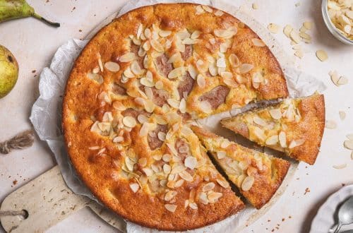 Gâteau moelleux poires amandes - H