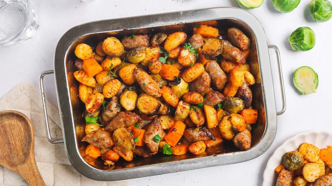 One pot au four gnocchis saucisse et légumes d’hiver grillés H