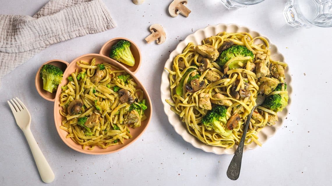 Pâtes au poulet, pesto et brocoli H