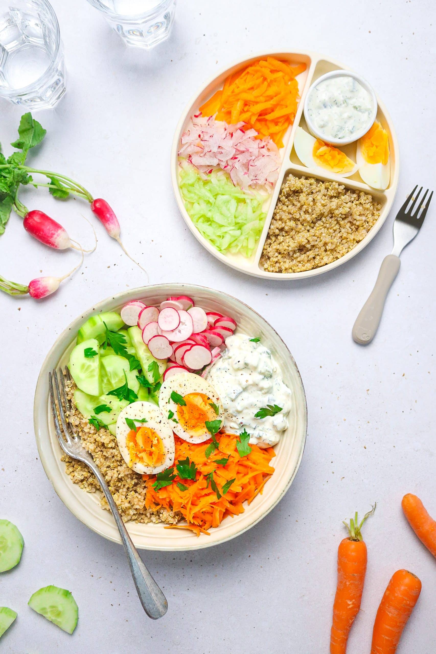 Bowl quinoa, légumes printaniers et tzatziki